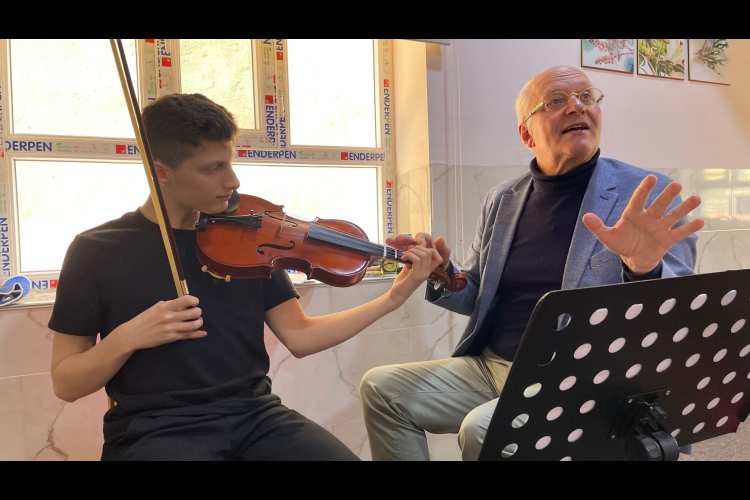 Il M° Christian Anzinger da una Masterclass in Iraq nel 2025 ©vN